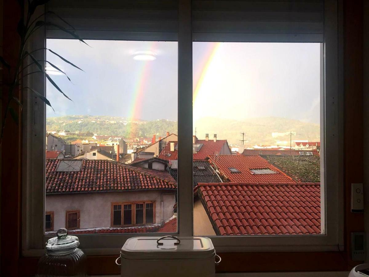 Duplex Luminoso Con Vistas En El Centro De Ourense Apartman Kültér fotó